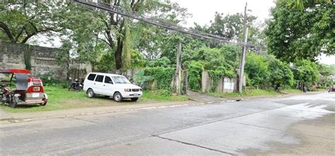 Lot village east executive cainta .